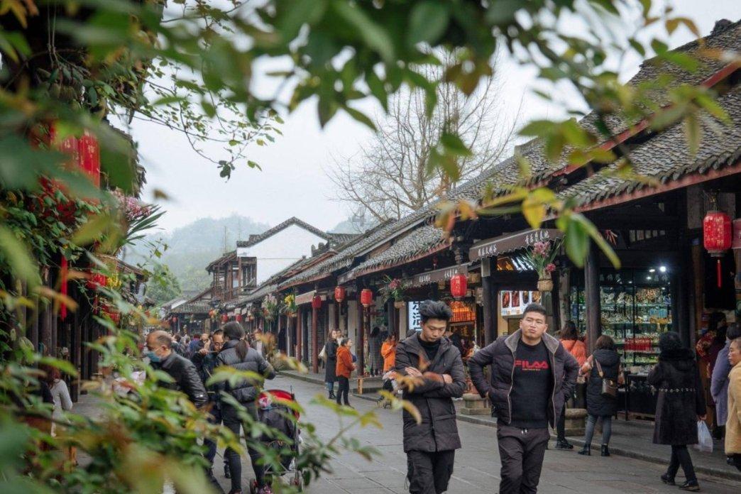 逃离上升的热气球